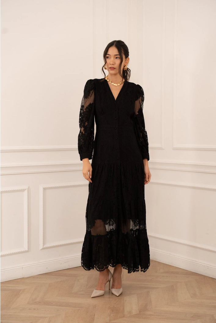 Avril Maxi Lace dress in Black