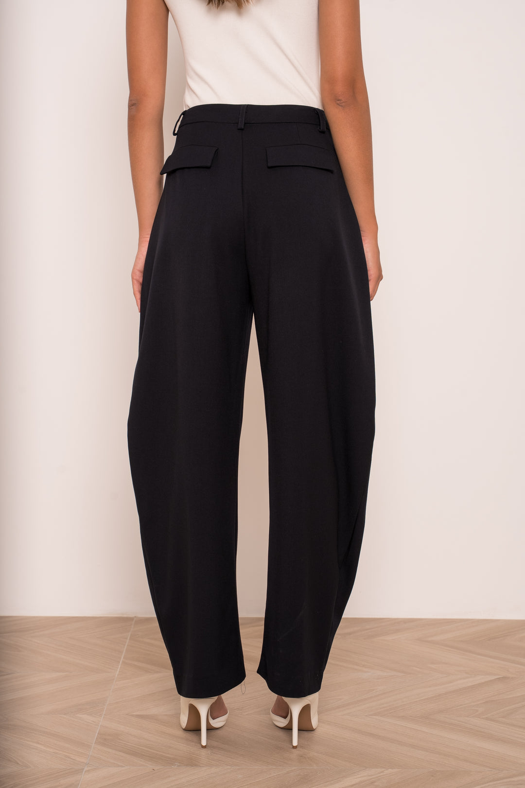 The Carmen Tailored Barrel Leg Trousers in Navy Blue - Plum