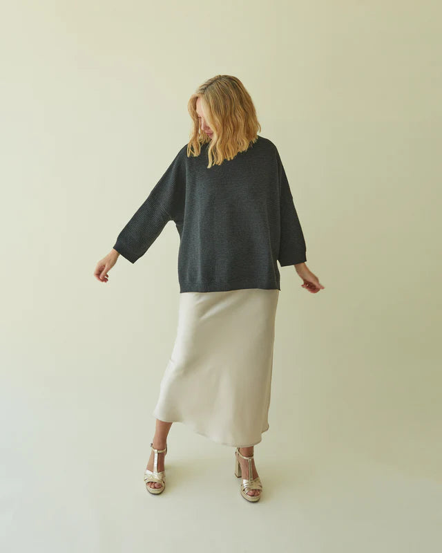 Chalk Viki Jumper | charcoal