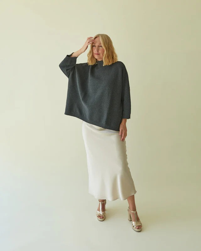 Chalk Viki Jumper | charcoal