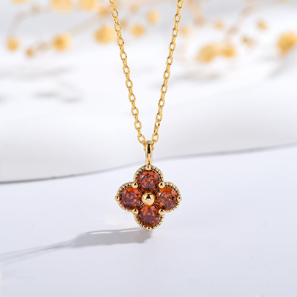 Crystal clover pendant necklace