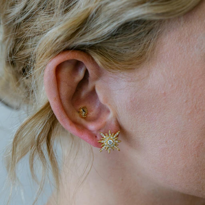 Crystal starburst earring in gold or in silver