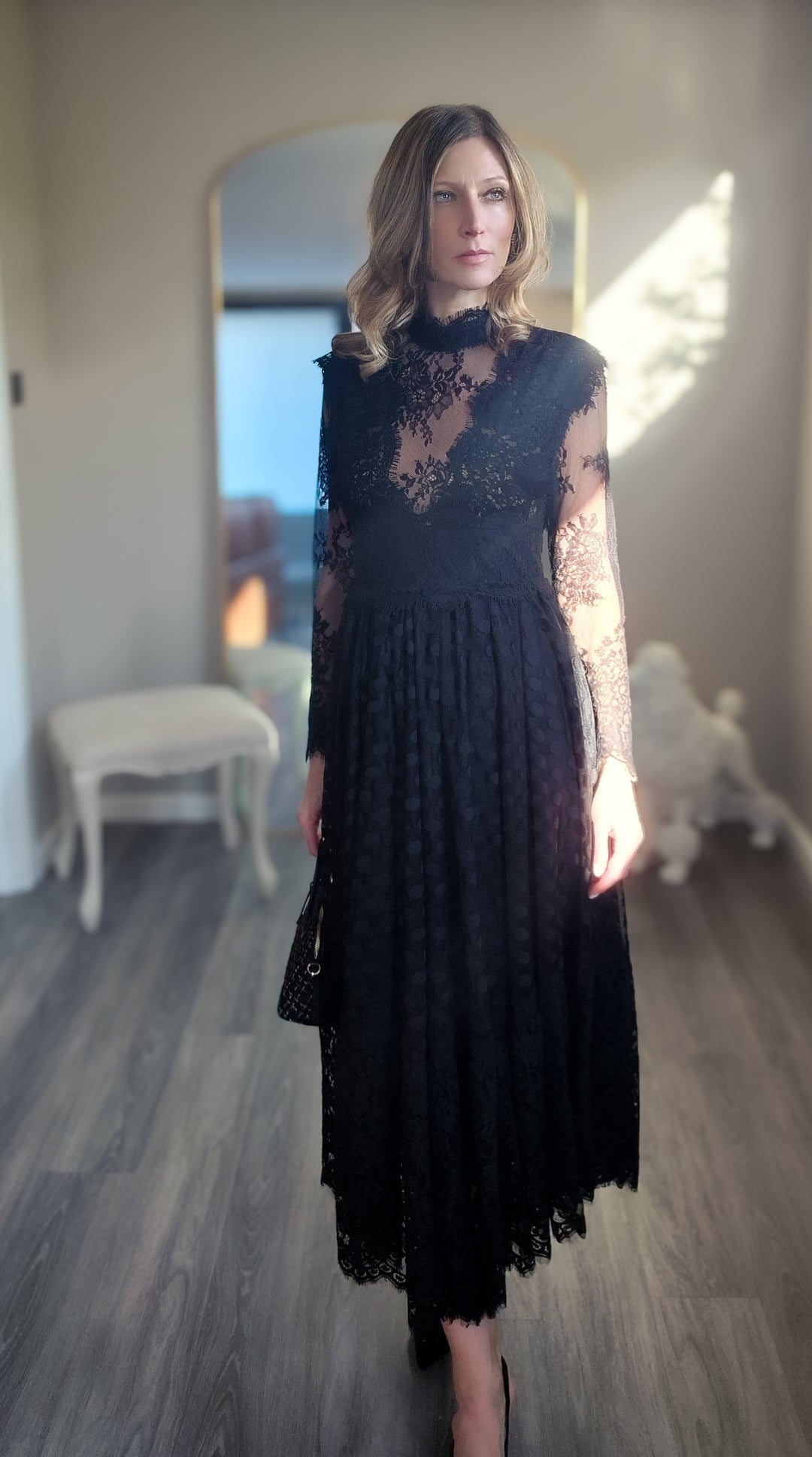 Trinny Sophisticatedes Spitzenkleid – Schwarz