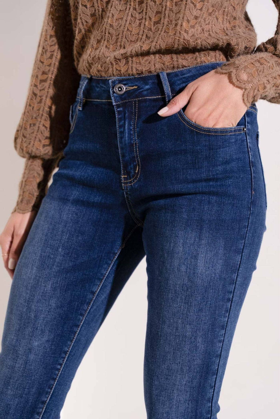 Madeleine Jeans in a blue dark wash