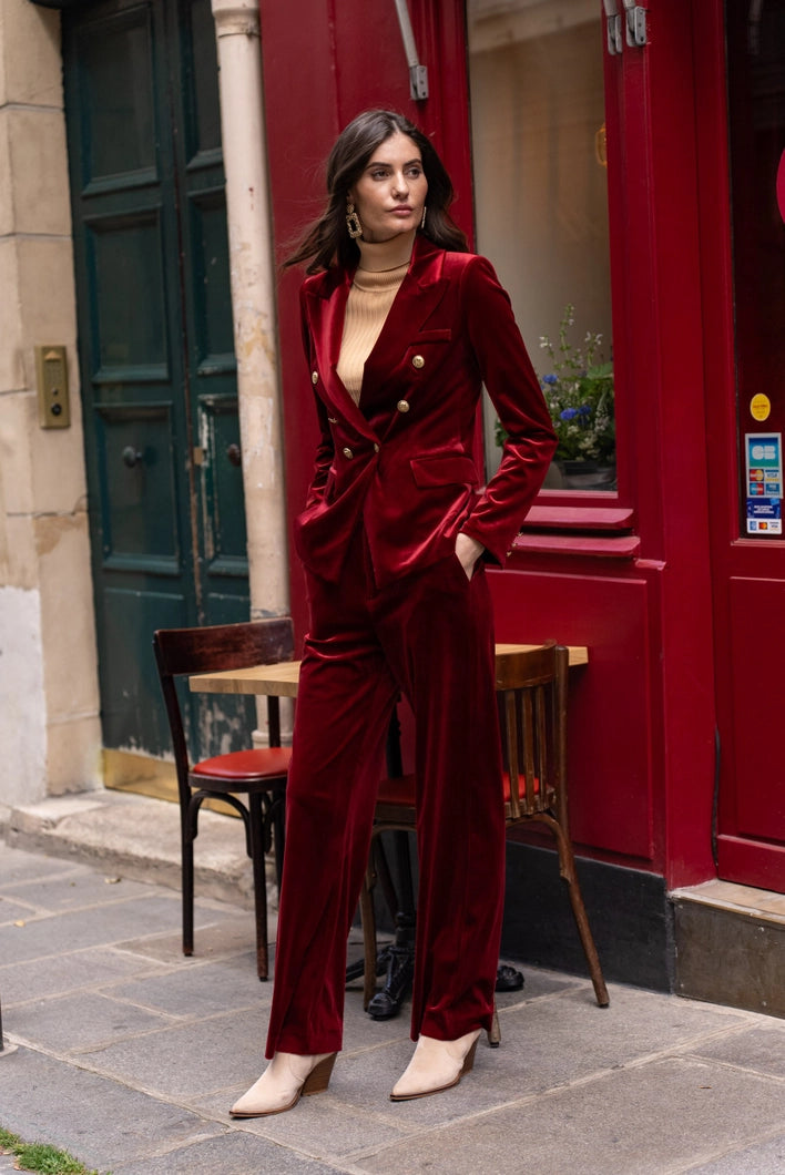 Victoria Velvet Blazer in Bordeaux