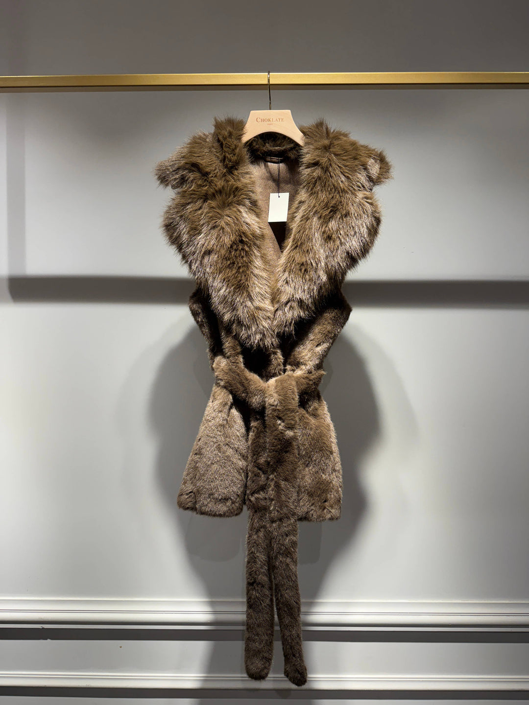Amelia-Grace Sleeveless faux fur oversized collar Jacket | Burgundy | Chocolate Brown