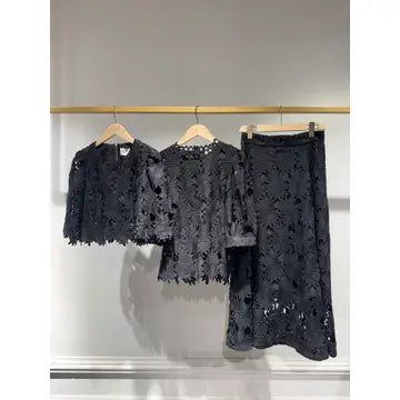 The Daisy Lace Blouse - Ecru - Black